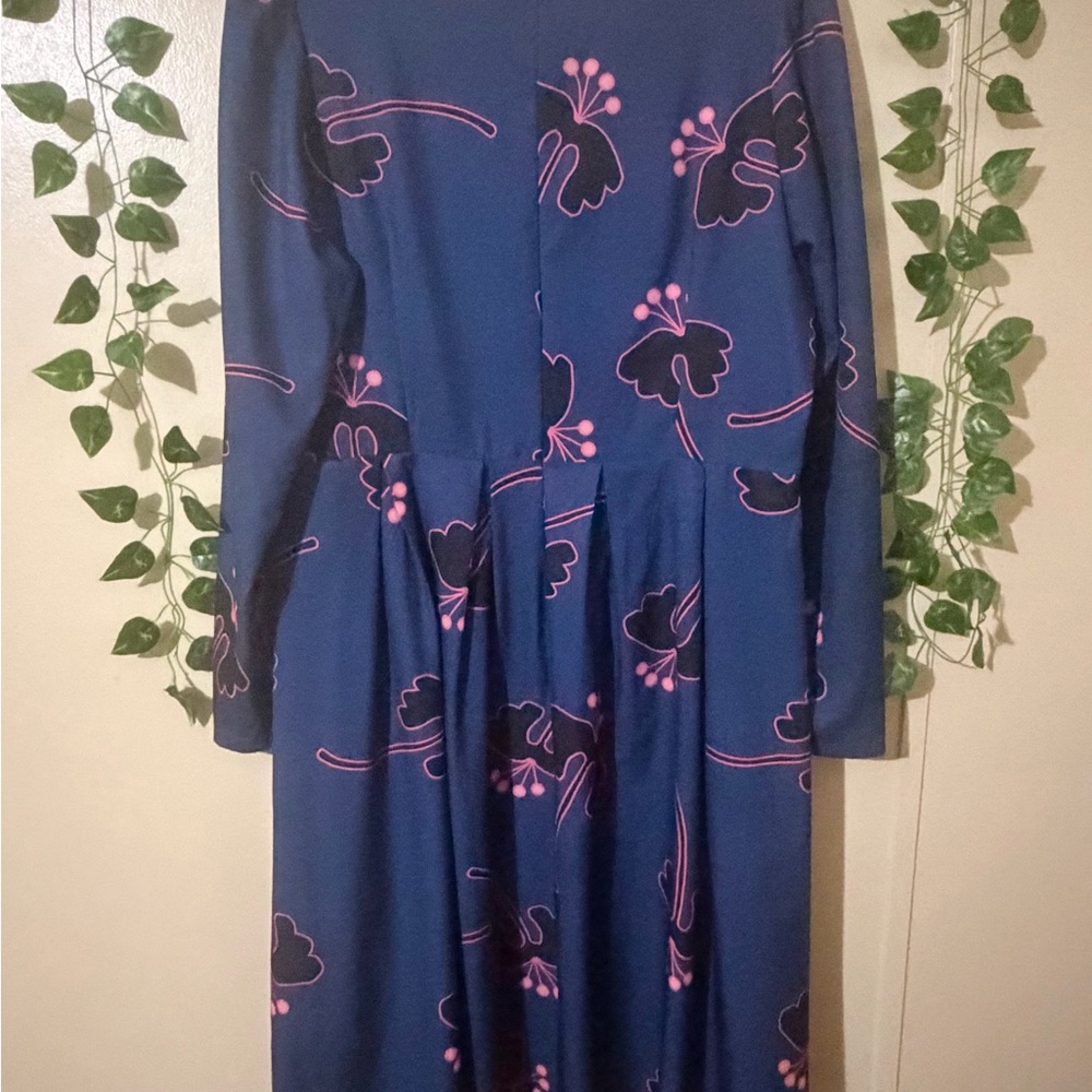Chic Navy Blue and Pink Floral Long Sleeve Dress - Picture 6 of 10